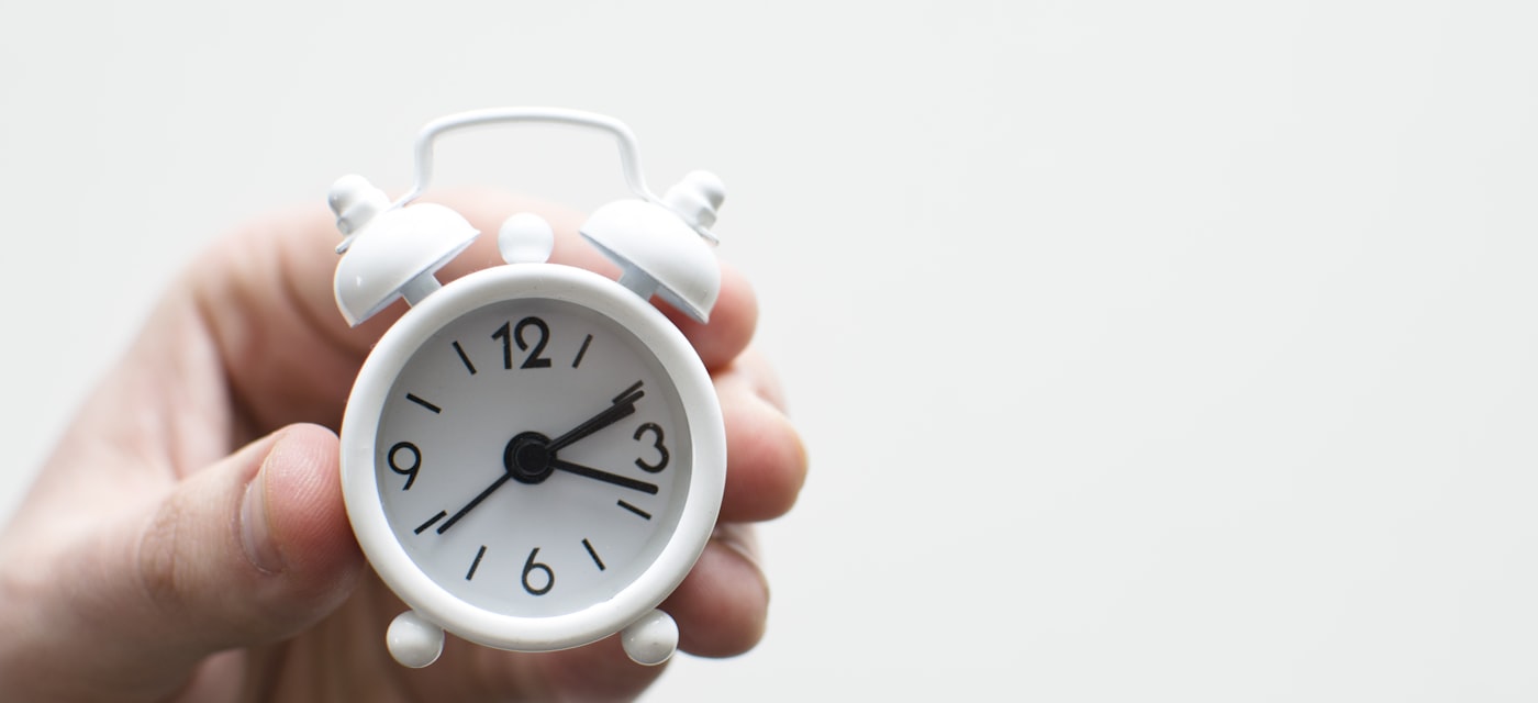 Wake-Up Challenge Alarm Apps Compared: Math vs. Shake vs. Barcode